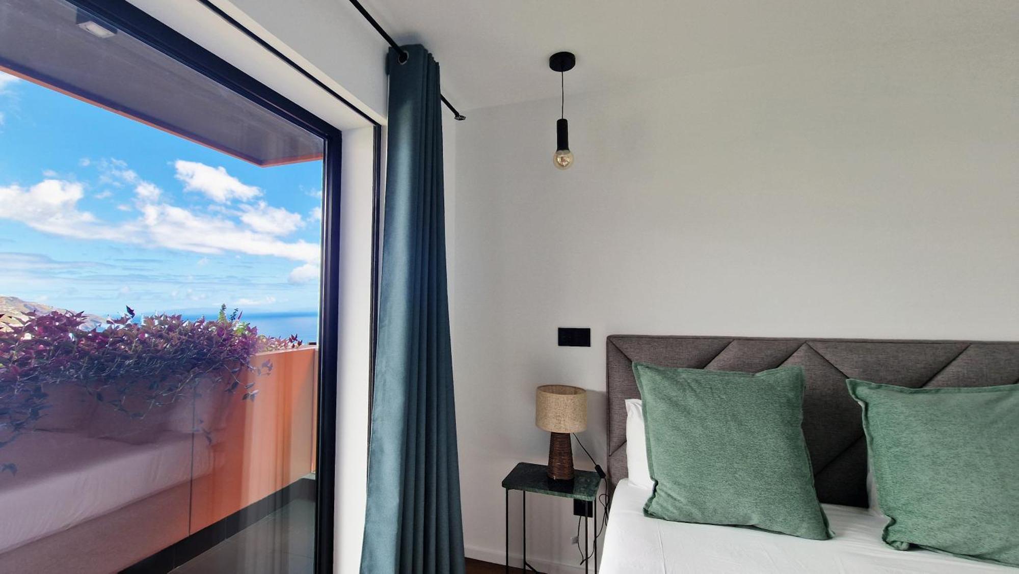 Apartment Blissful By Lovelystay