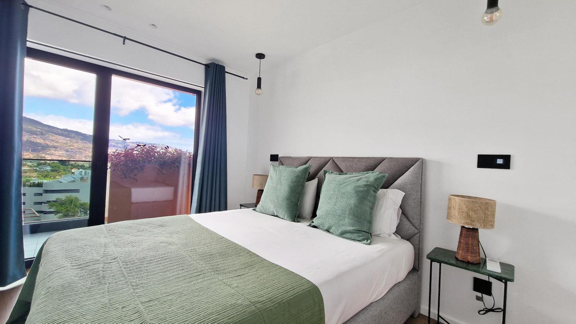 Apartment Blissful By Lovelystay *